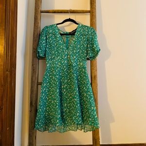 Réalisation par Ozzie dress in poison Ivy. Needs some repair